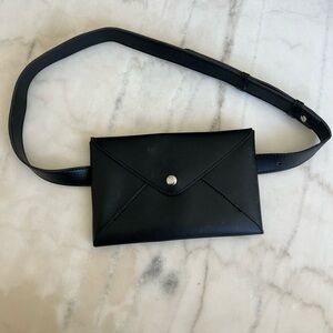 LIVE SHOW BELT BAG